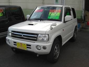 2006 Mitsubishi Pajero Mini Pictures