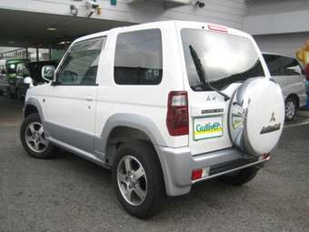 2007 Mitsubishi Pajero Mini Photos