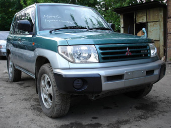 1998 Mitsubishi Pajero Pinin Photos