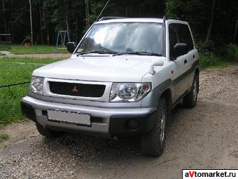 1998 Mitsubishi Pajero Pinin Photos