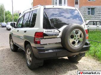 1998 Mitsubishi Pajero Pinin Photos