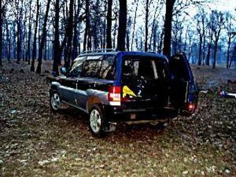 1998 Mitsubishi Pajero Pinin Photos