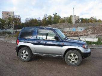 1998 Mitsubishi Pajero Pinin Pictures