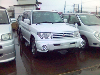 2000 Mitsubishi Pajero Pinin