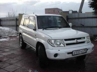 2000 Mitsubishi Pajero Pinin Images