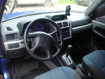 2000 Mitsubishi Pajero Pinin Photos