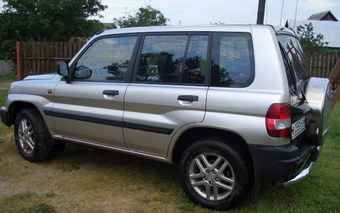 2001 Mitsubishi Pajero Pinin Pictures