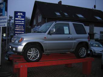 2001 Mitsubishi Pajero Pinin Photos