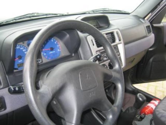 2002 Mitsubishi Pajero Pinin