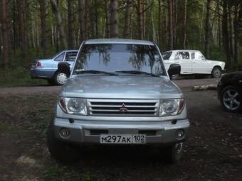 2002 Mitsubishi Pajero Pinin Photos