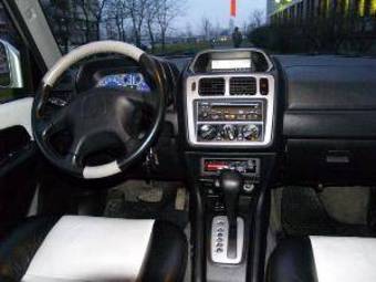 2003 Mitsubishi Pajero Pinin Pictures