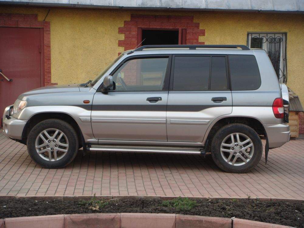 2003 Mitsubishi Pajero Pinin specs, Engine size 2.0l., Fuel type ...