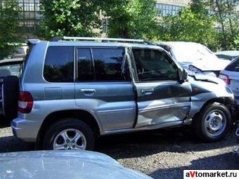 2004 Mitsubishi Pajero Pinin Pics