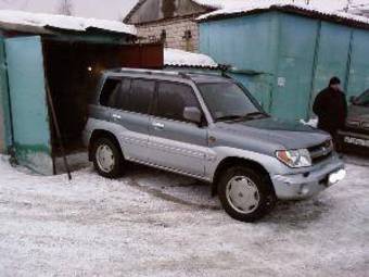 2004 Mitsubishi Pajero Pinin Pictures