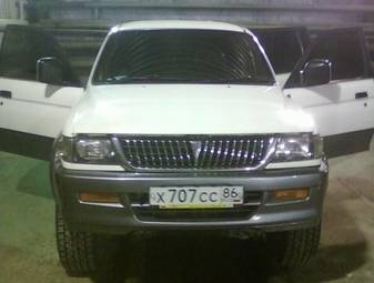 1997 Mitsubishi Pajero Sport Photos