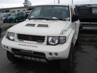 1997 Mitsubishi Pajero Sport Photos