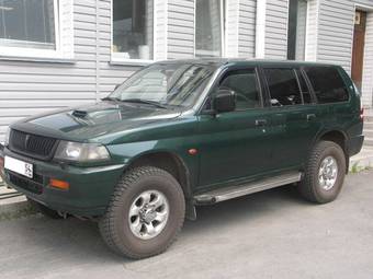 1998 Mitsubishi Pajero Sport Photos