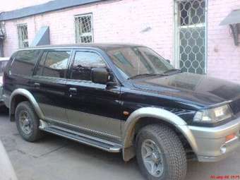 1999 Mitsubishi Pajero Sport Photos