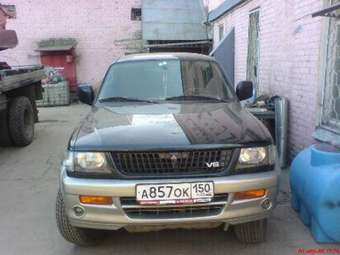 1999 Mitsubishi Pajero Sport Photos