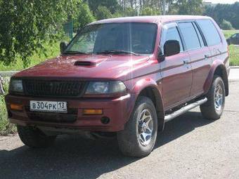 2000 Mitsubishi Pajero Sport Pictures