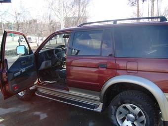 2001 Mitsubishi Pajero Sport Pictures