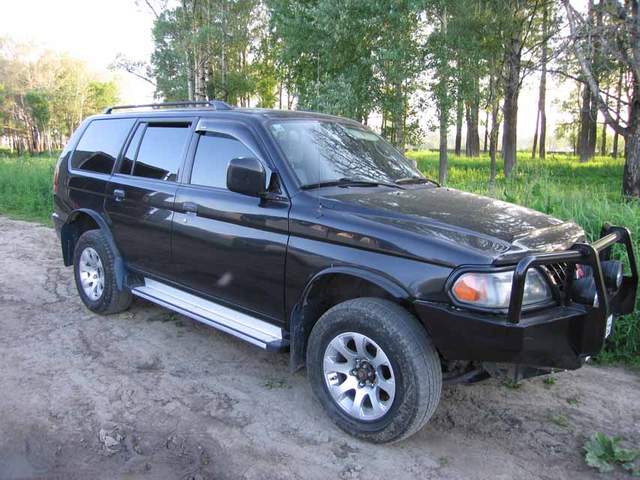 2001 Mitsubishi Pajero Sport