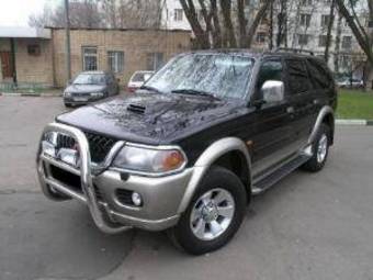 2001 Mitsubishi Pajero Sport Photos