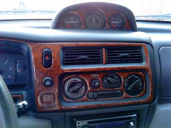 2001 Mitsubishi Pajero Sport Images