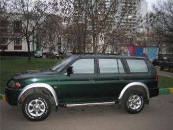 2001 Mitsubishi Pajero Sport Pictures