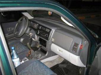 2001 Mitsubishi Pajero Sport Pictures