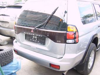 2001 Mitsubishi Pajero Sport Wallpapers