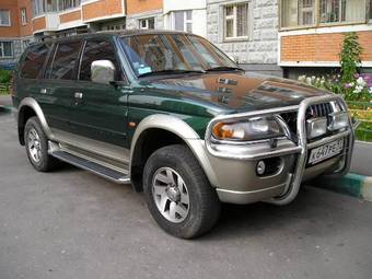 2001 Mitsubishi Pajero Sport Pictures