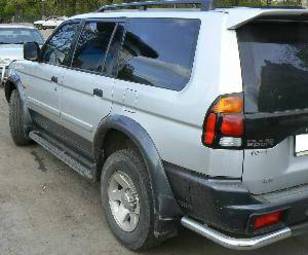 2002 Mitsubishi Pajero Sport Photos