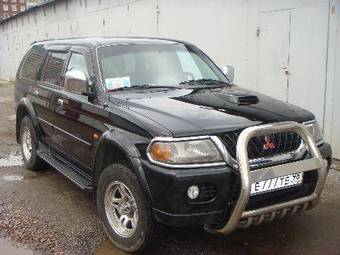 2002 Mitsubishi Pajero Sport Pictures