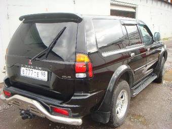 2002 Mitsubishi Pajero Sport Pictures