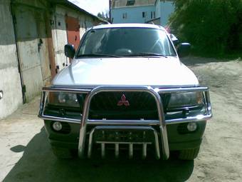 2002 Mitsubishi Pajero Sport Pics