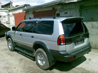 2002 Mitsubishi Pajero Sport Pictures