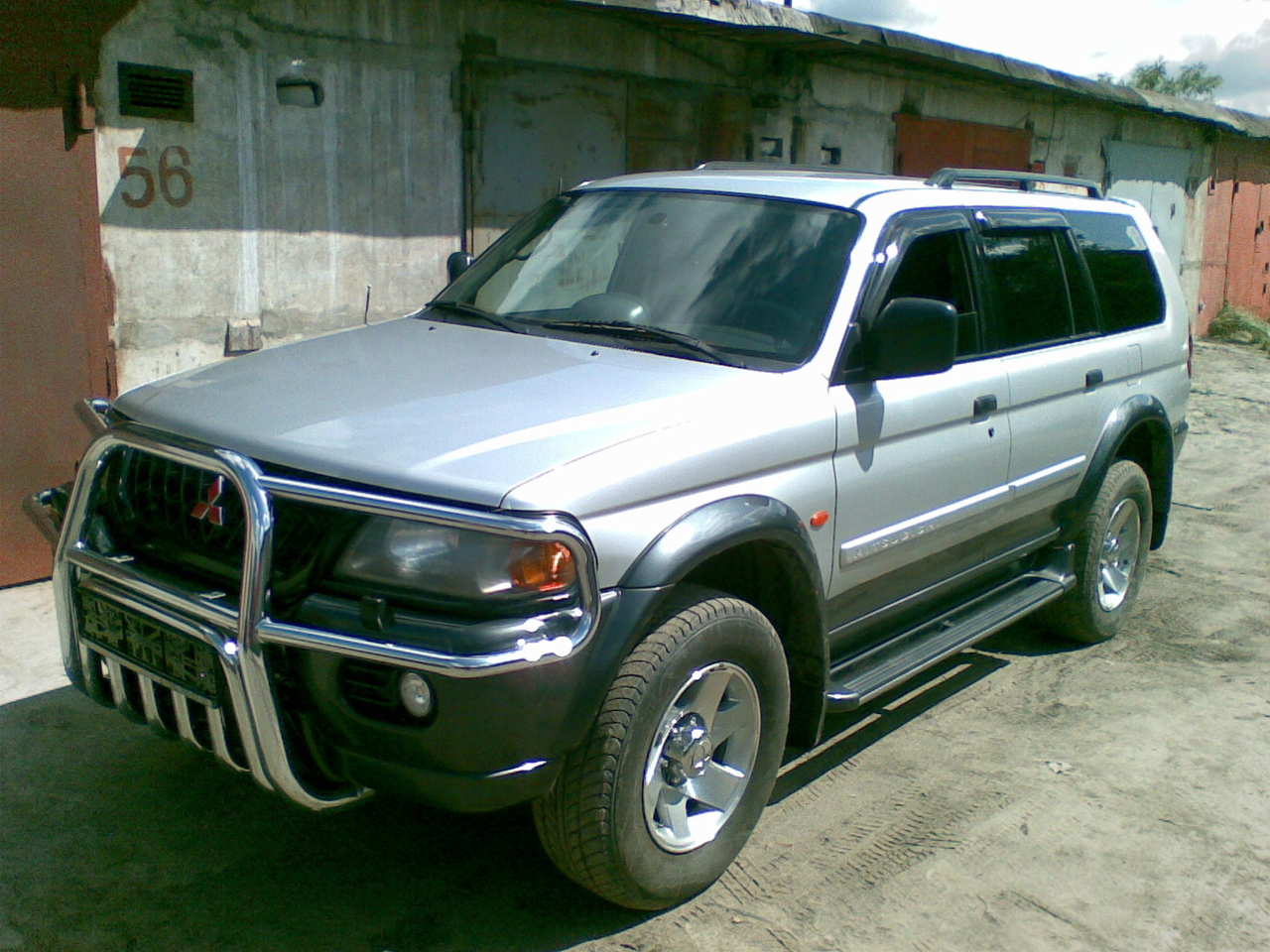 2002 Mitsubishi Pajero Sport specs, Engine size 3.0l