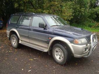 2003 Mitsubishi Pajero Sport Photos