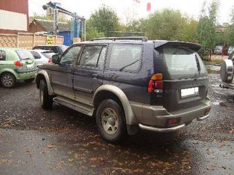 2003 Mitsubishi Pajero Sport Photos