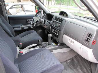 2003 Mitsubishi Pajero Sport Wallpapers