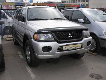 2003 Mitsubishi Pajero Sport Photos