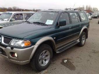 2004 Mitsubishi Pajero Sport Images