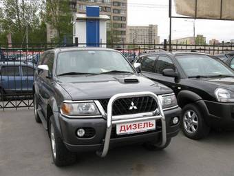 2004 Mitsubishi Pajero Sport Pics