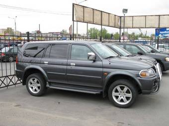 2004 Mitsubishi Pajero Sport Pictures