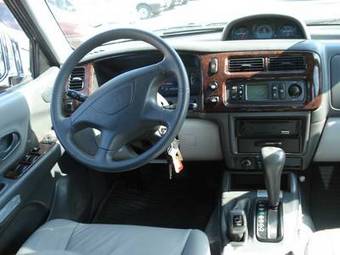 2004 Mitsubishi Pajero Sport Pictures