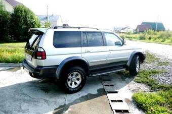 2004 Mitsubishi Pajero Sport Pictures