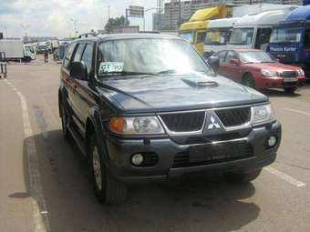 2005 Mitsubishi Pajero Sport Images