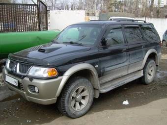 2005 Mitsubishi Pajero Sport Pictures