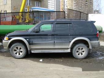 2005 Mitsubishi Pajero Sport Pictures